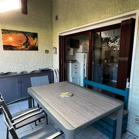 Holiday home Sur Mer, Maison Dans Proche
