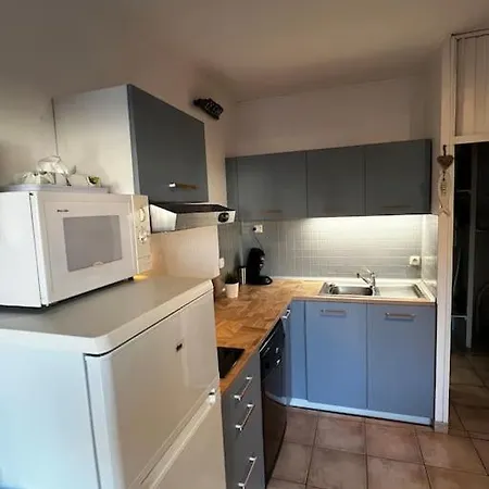 Holiday home Sur Mer, Maison Dans Proche *